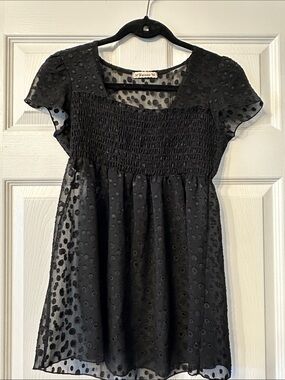 Forever 21 Black Polka Dot Smocked Short Sleeve Top